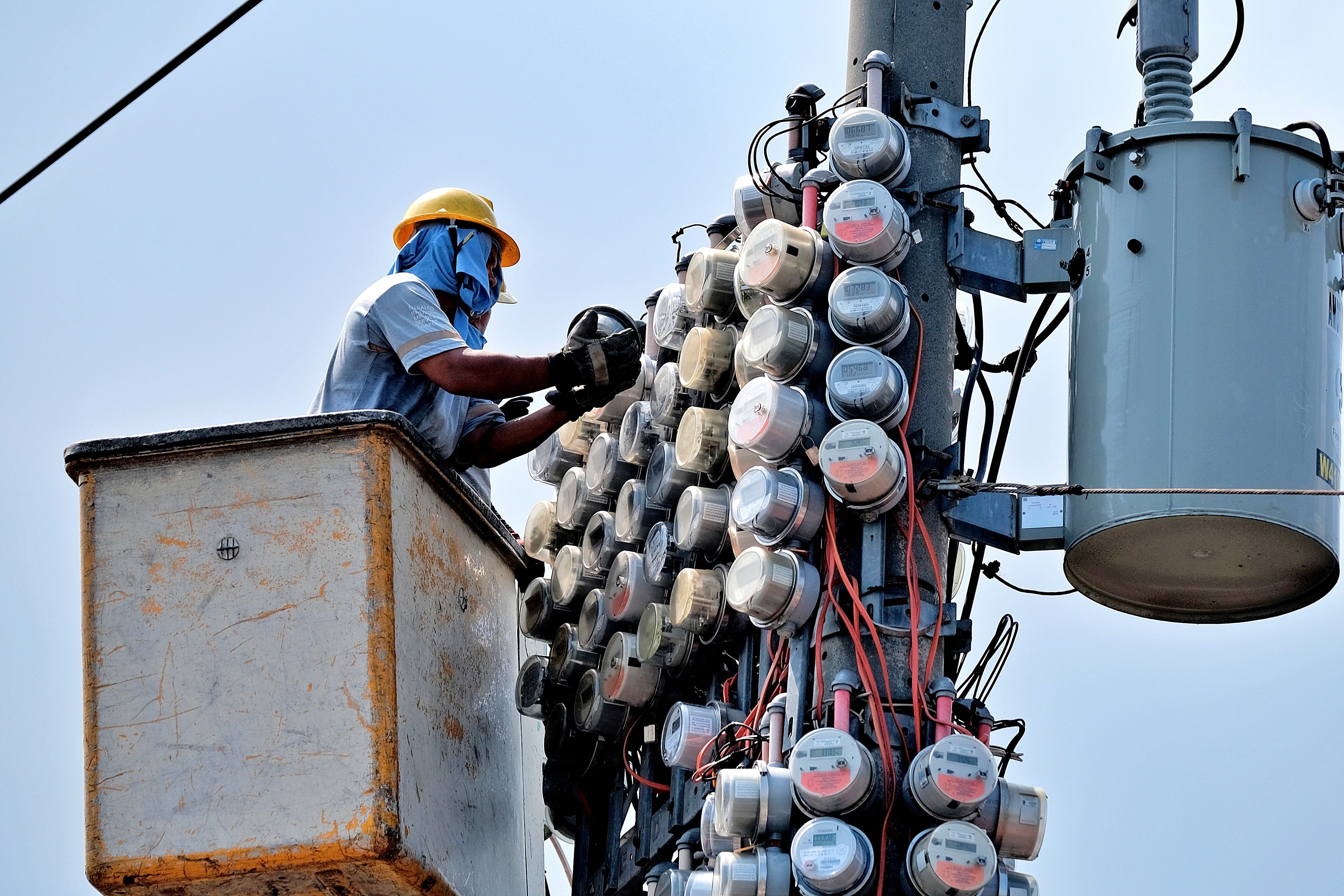Power theft costsconsumers P6.82B: 36 co-ops found breaching ERC system loss cap
