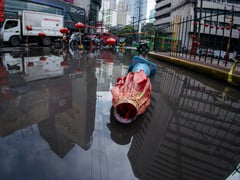 Lantern warns of potholes