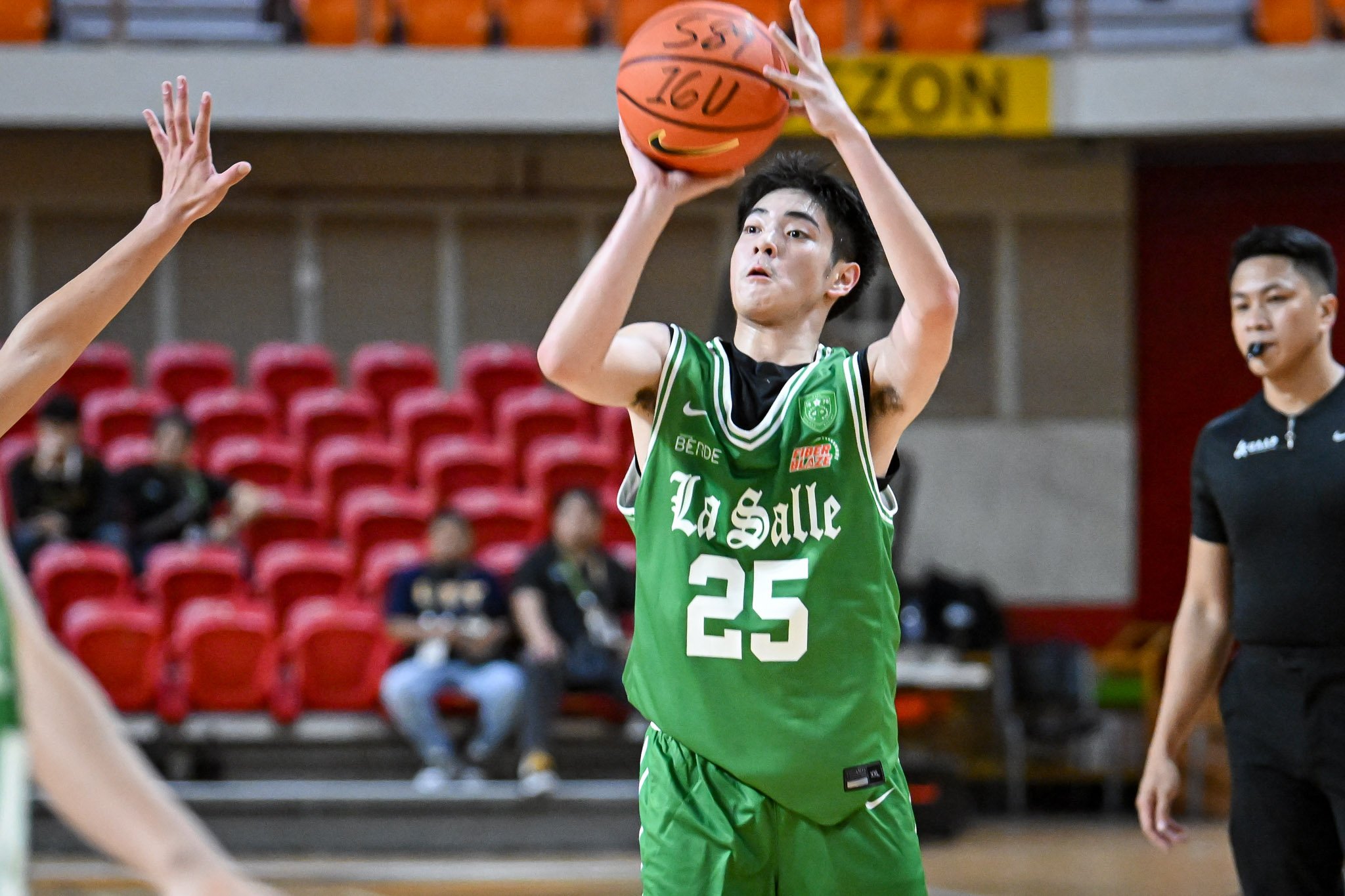 DLSZ rips Adamson, gains early UAAP lead