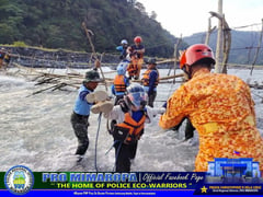 12 teachers rescued after Mindoro bridge collapses