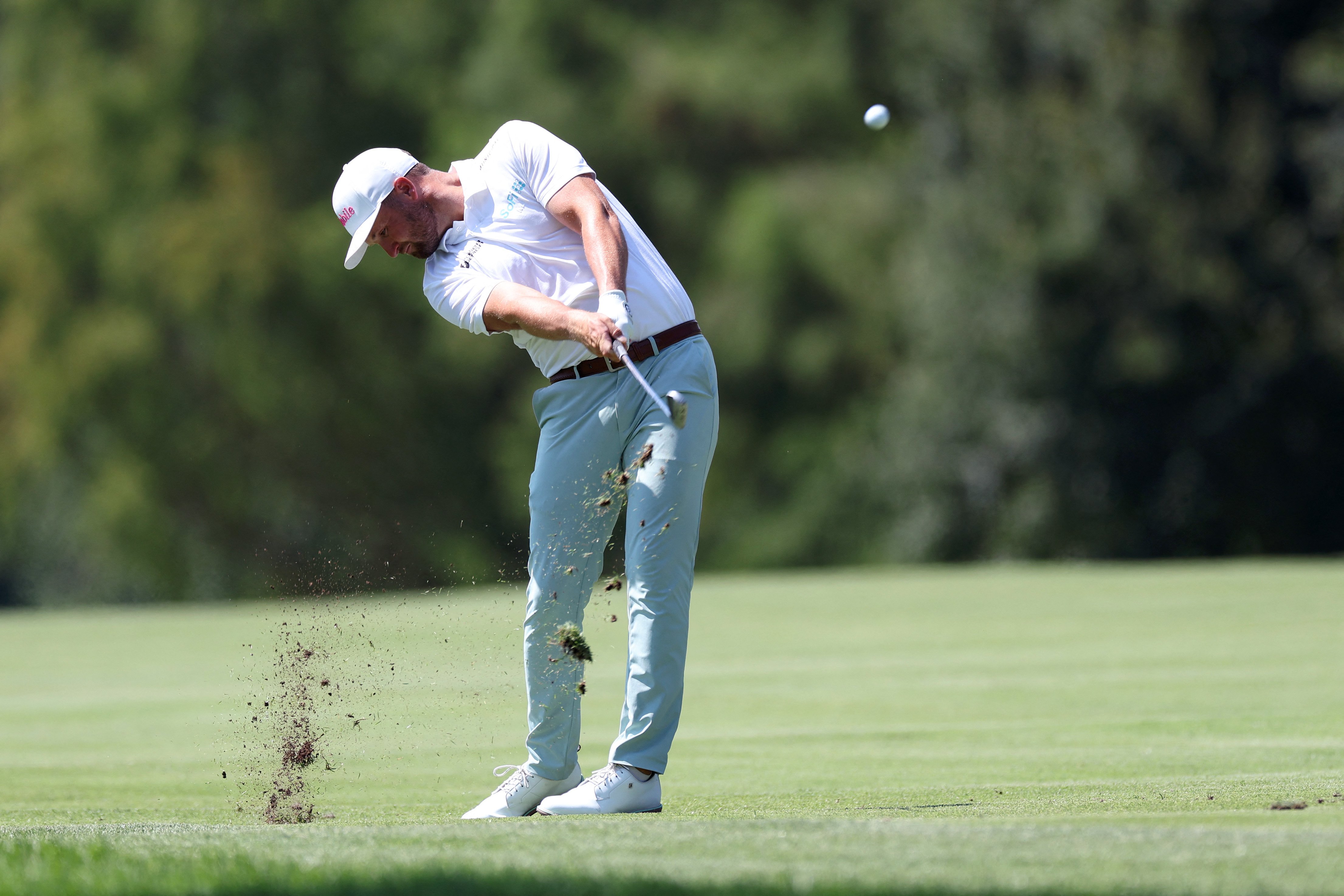 Clark grabs solo BMW lead