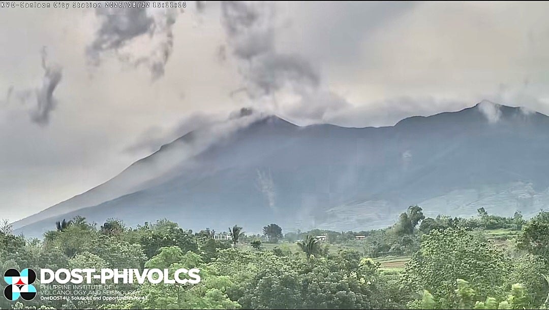 Kanlaon logs three ash emissions on Saturday