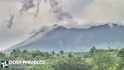 Spanning 17 minutes, Kanlaon emitted ash plume from 3:11 to 3:28 p.m. on Saturday afternoon, 22 August 2026. PHIVOLCS maintained Alert Level 2 over Kanlaon.