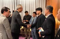 TAIWAN Deputy Minister François Chihchung Wu shakes hands with DAILY TRIBUNE Online associate editor Jason Mago during his visit in Taipei last week.