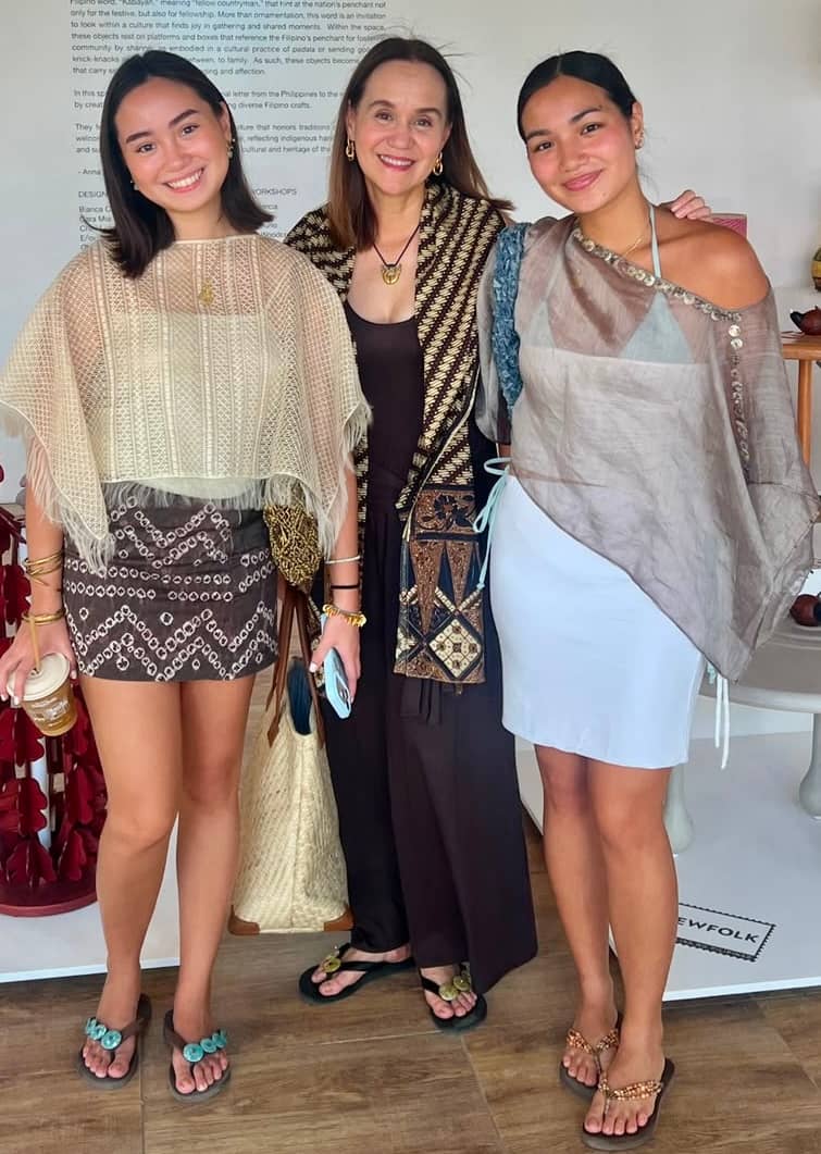 Bambi Mañosa with daughters Bella and Tasha Tanjutco.