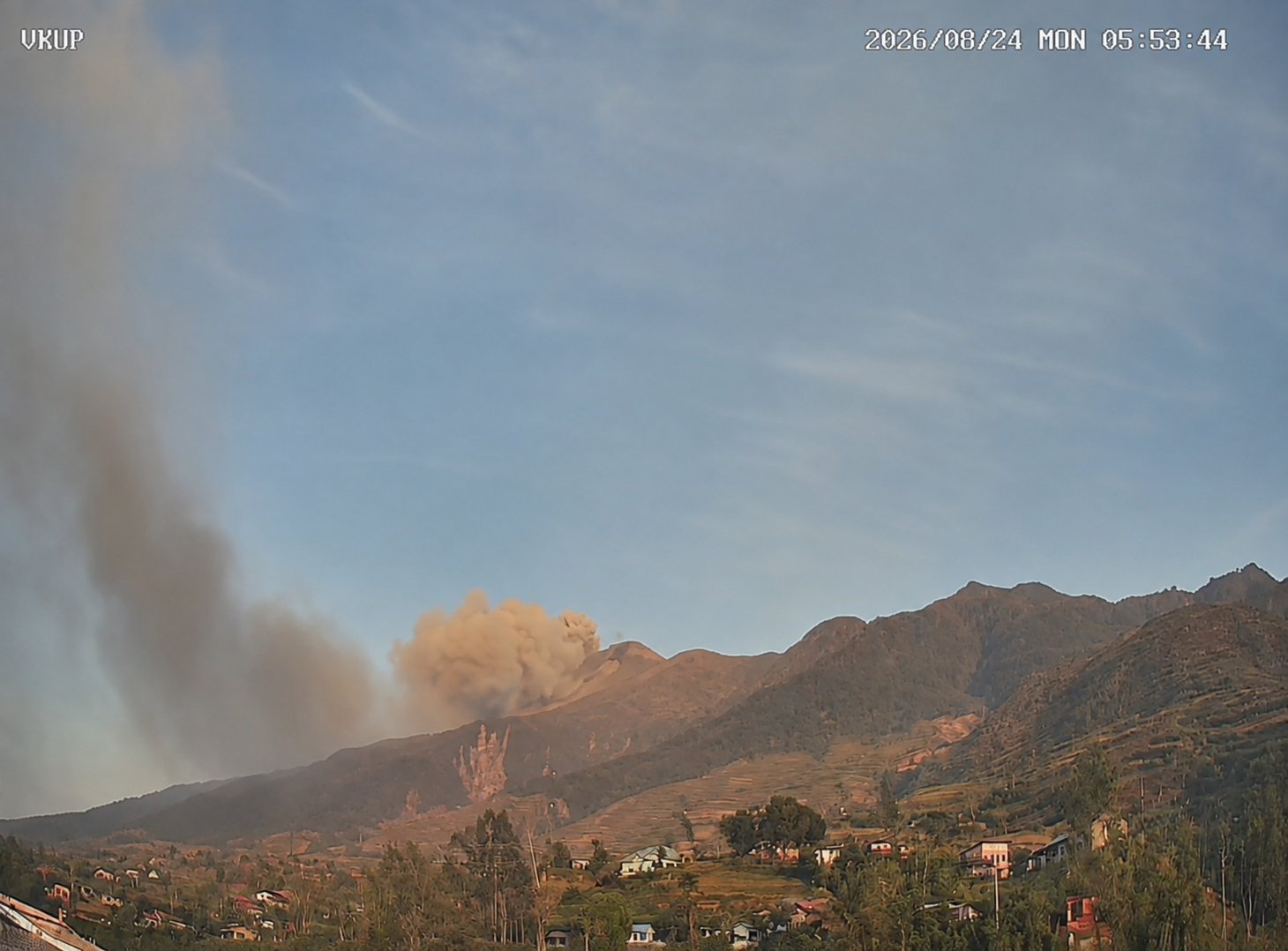 Light ashfalls from Kanlaon reach two barangays in Canlaon City, Negros Oriental
