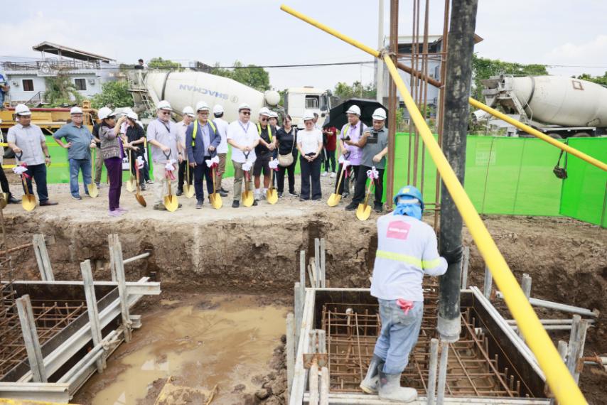 UPLB housing takes concrete step forward