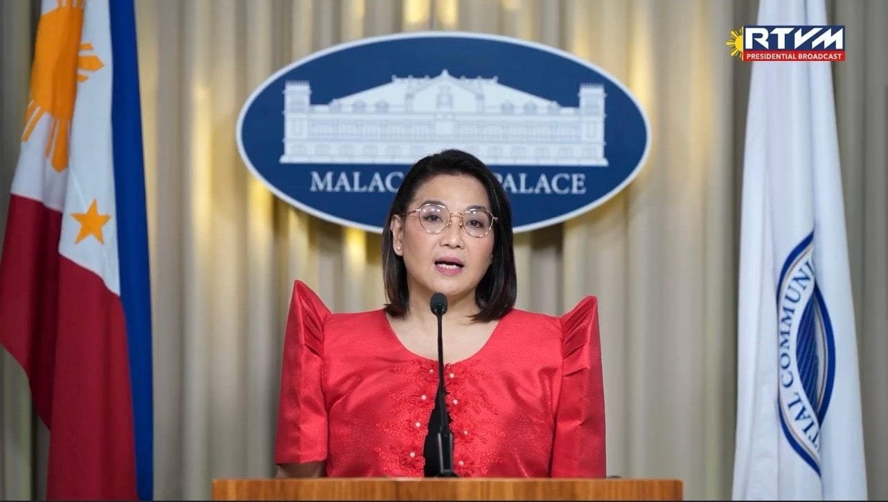 Palace backs banning of social media platforms that can ruin children, nation