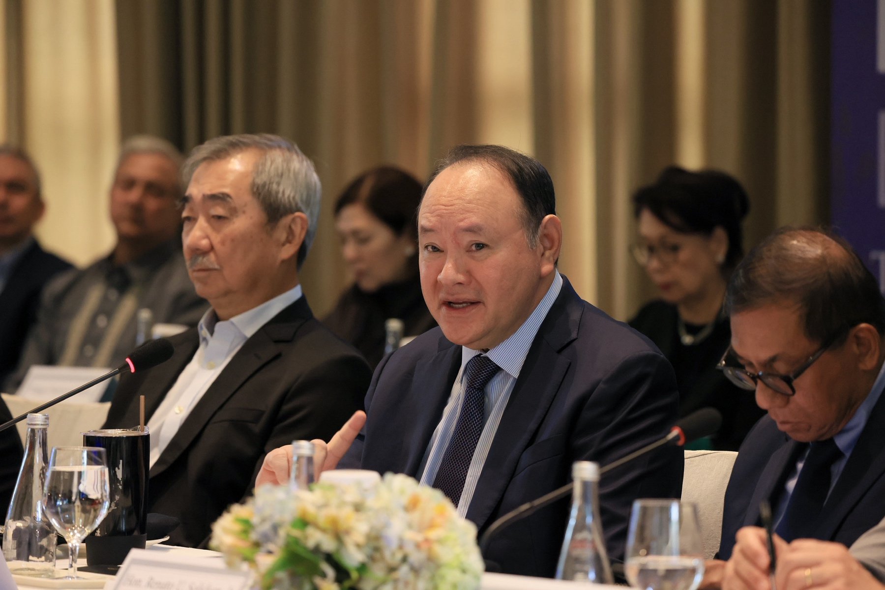 Teodoro pushes public-private front against disasters