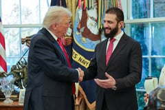 U.S. removes Syria from terror sponsor list