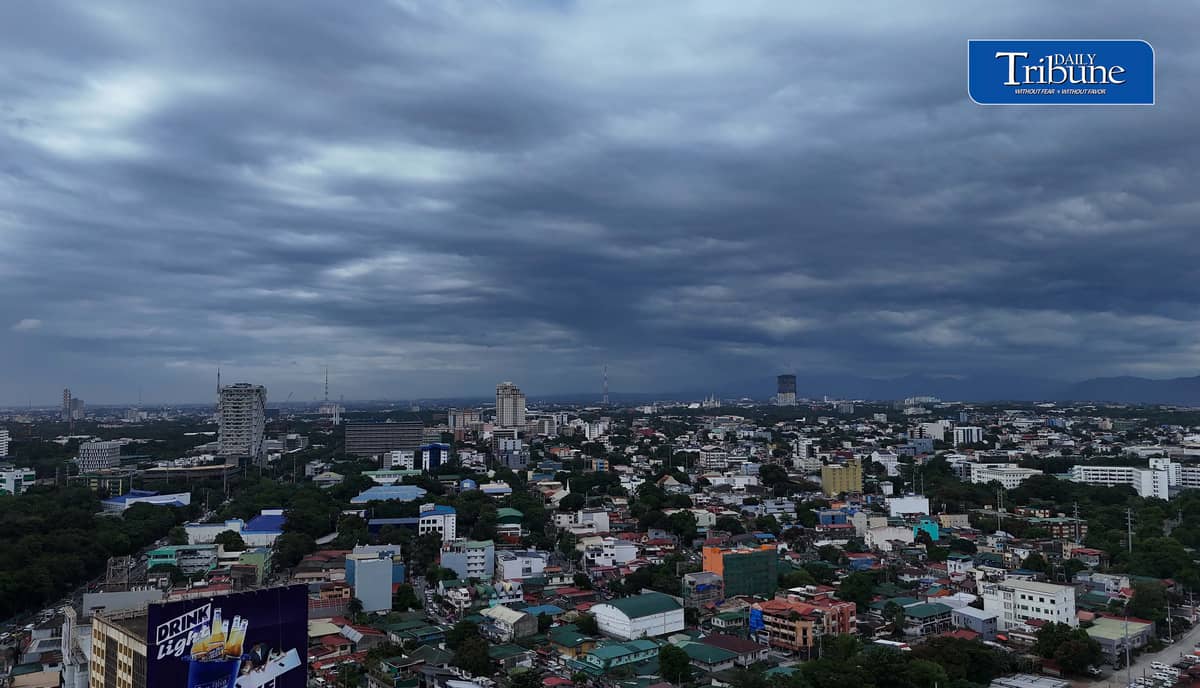 (August 26 2026) Dark clouds hovered over Metro Manila, on Wednesday August 26 2026, according to PAGASA Metro Manila falls under the significant risk category on Thursday and Friday due to potential rainfall brought by the Southwest Monsoon (Habagat). They said tropical cyclone Obet will still enhance the southwest monsoon, which will bring rains over certain areas in Luzon. Photo/Analy Labor