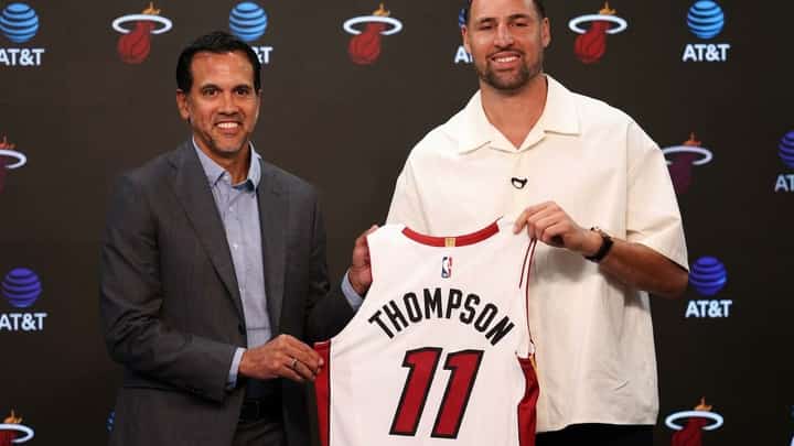 HEAT coach Erik Spoelstra rolls out the red carpet for Klay Thompson during an introductory press conference in Miami on Tuesday.