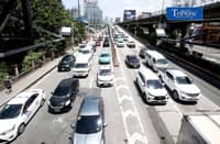 (August 25 2026) Heavy traffic along EDSA southbound in Quezon City on Wednesday, August 26, 2026, the MMDA seeks P50 Thousand fine for Edsa rehab contractor behind the asphalt works from Guadalupe to Shaw Boulevard and causing heavy traffic by the road work on Sunday. Photo/Analy Labor