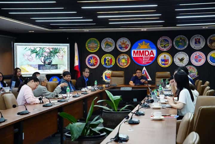 MMDA begins interceptor pipeline