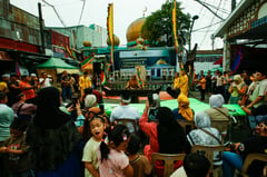 Golden anniversary at the Golden Mosque