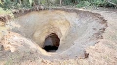 Expanding sinkhole alarms Bogo residents