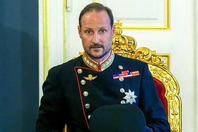 Norwegians mourn King Harald as son succeeds to throne
