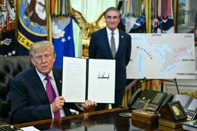 Trump renames Lake Ontario to ‘Lake America’