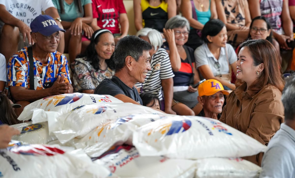 6,132 receive rice assistance in Piddig, Ilocos Norte