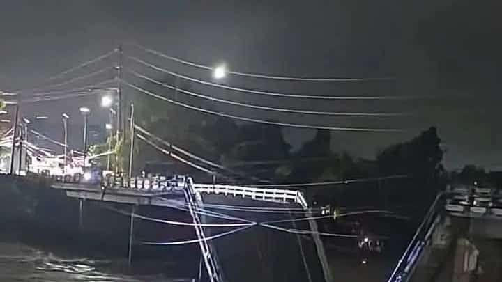 Agana Bridge collapses in Tarlac City
