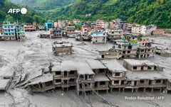 Oxygen pumped into tunnel as 100+ workers remain trapped in Nepal floods