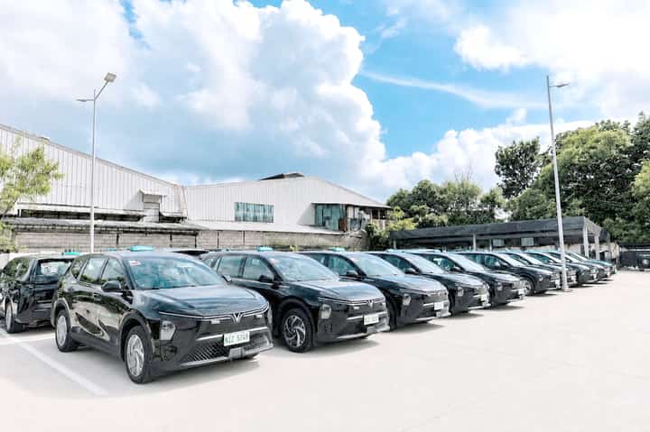 Green GSM launches seven-seat electric taxi service