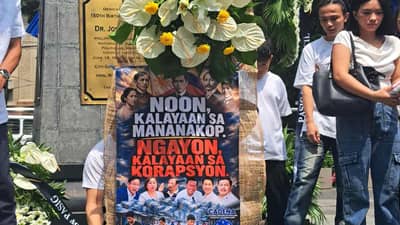 The Concerned Advocates for Digitilized Expenditure and National Audit (CADENA) launches its campaign for the passage of the Blockchain the Budget Act through a symbolic wreath-laying ceremony.