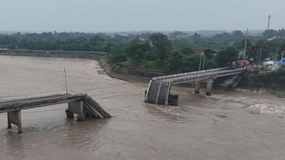 PNP reinforces safety directives after bridge collapses in Tarlac City amid heavy rains