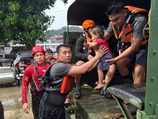 Army mobilizes troops, assets for Luzon flood response
