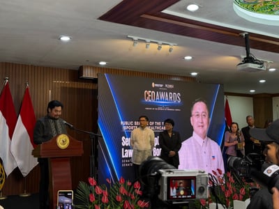 Go: Public service goes beyond awards