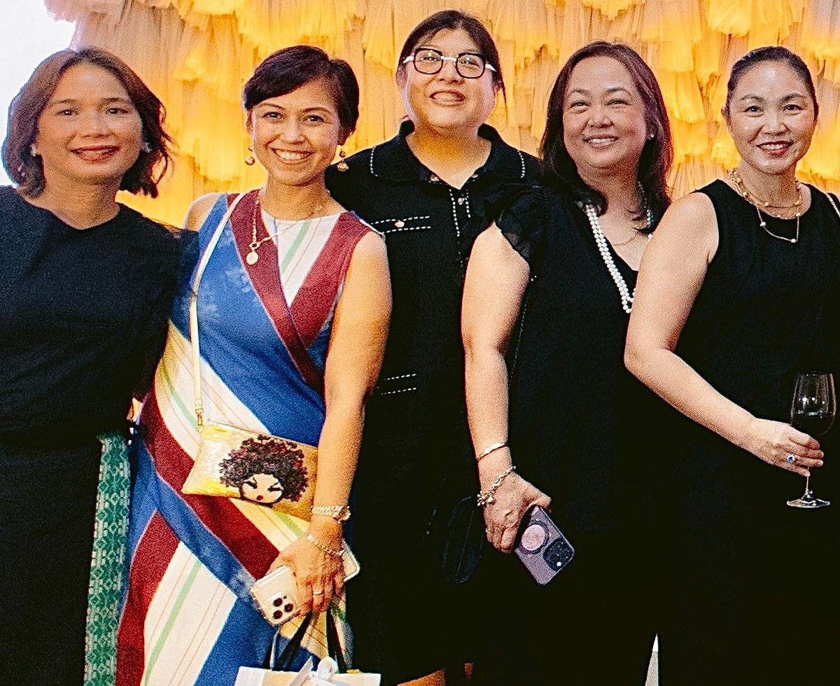 DRA. Cymbaline Santiago, Toots Magsino, Eduarda Genuino, Dra. Tutis Manganaan
and Lilli Ann Manapat.