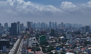 Manileños urged: Mask up amid ‘toxic’ air