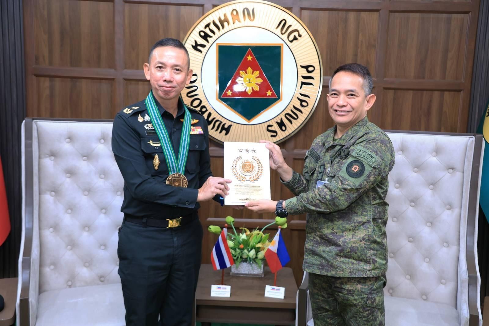 Thai Army delegation visits Philippine Army headquarters