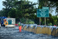 Political noise chills investors