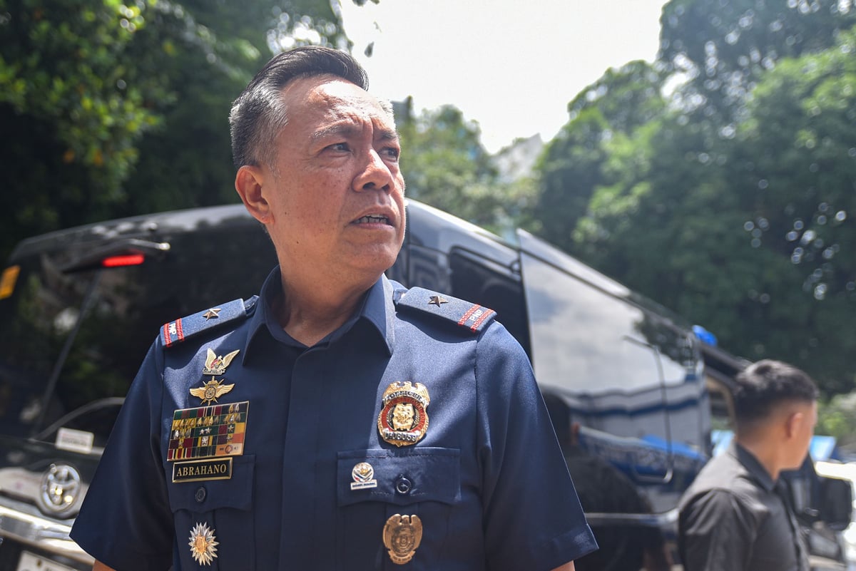 ABRAHANO RECEIVES ARRIVAL HONORS AT MPD