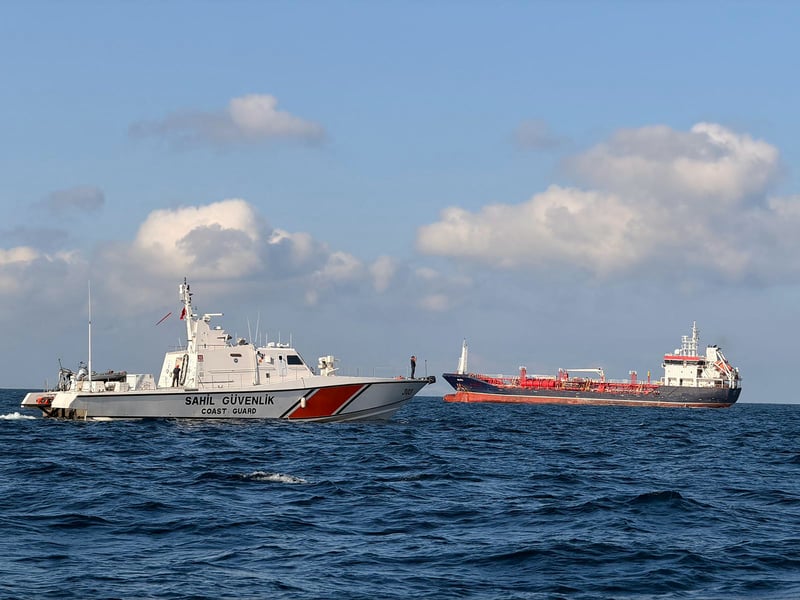 Cargo ship with 10 crew sinks off Istanbul