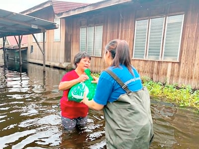 SM aids 300 flood-hit families