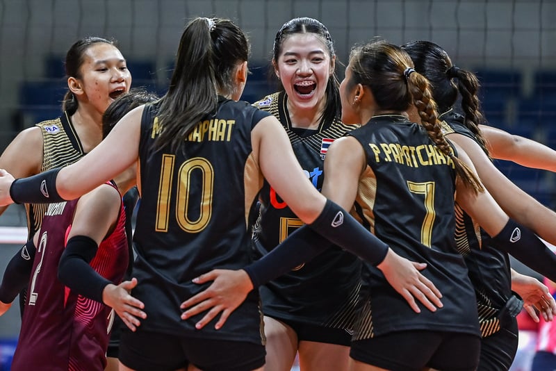 Est Cola melts Creamline, boosts championship hopes