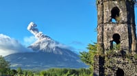 Mayon sulfur dioxide gas emissions spike