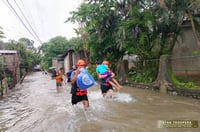 Rescuers evacuate Ilocos Sur residents amid floods