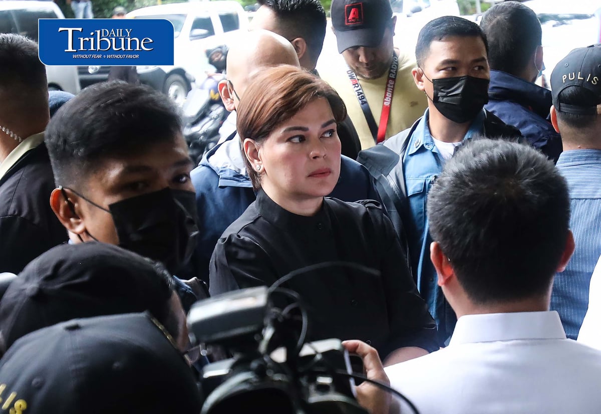 (September 05 2026) Vice President Sara Duterte arrive at the Quezon City Hall of Justice with her counsel, following the issuance of warrant of arrest against her on Saturday September 5 2026, for the three counts of grave threats case involving the first family and former speaker Martin Romualdez. VP Sara requested to the authorities that the Media be allowed to enter the Hall with her, Said she does not feel safe inside the Hall of justice if she entered. Photo/Analy Labor