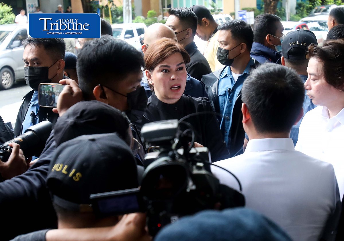 (September 05 2026) Vice President Sara Duterte arrive at the Quezon City Hall of Justice with her counsel, following the issuance of warrant of arrest against her on Saturday September 5 2026, for the three counts of grave threats case involving the first family and former speaker Martin Romualdez. VP Sara requested to the authorities that the Media be allowed to enter the Hall with her, Said she does not feel safe inside the Hall of justice if she entered. Photo/Analy Labor