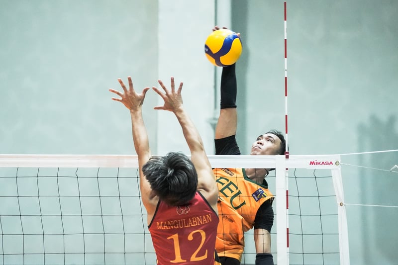 Tamaraws open title defense on high note
