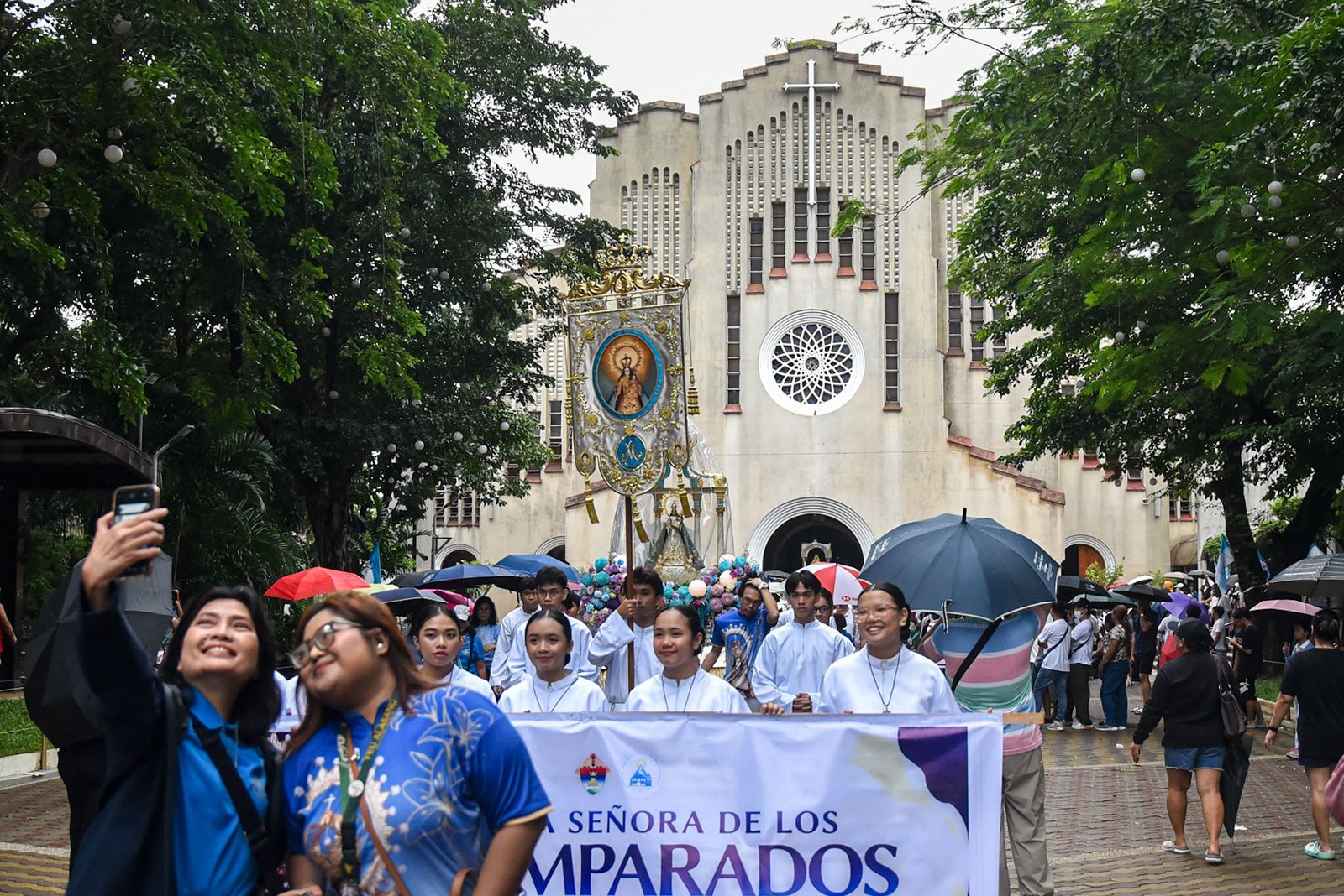 Catholic devotees join the Procesión de las Tres Coronadas y los Santos Patronos along with images of patron saints from parishes and churches across Metro Manila, to honor Nuestra Señora del Buen Suceso at Baclaran Church in Parañaque City, on September 5. l Zedrich Xylak Madrid