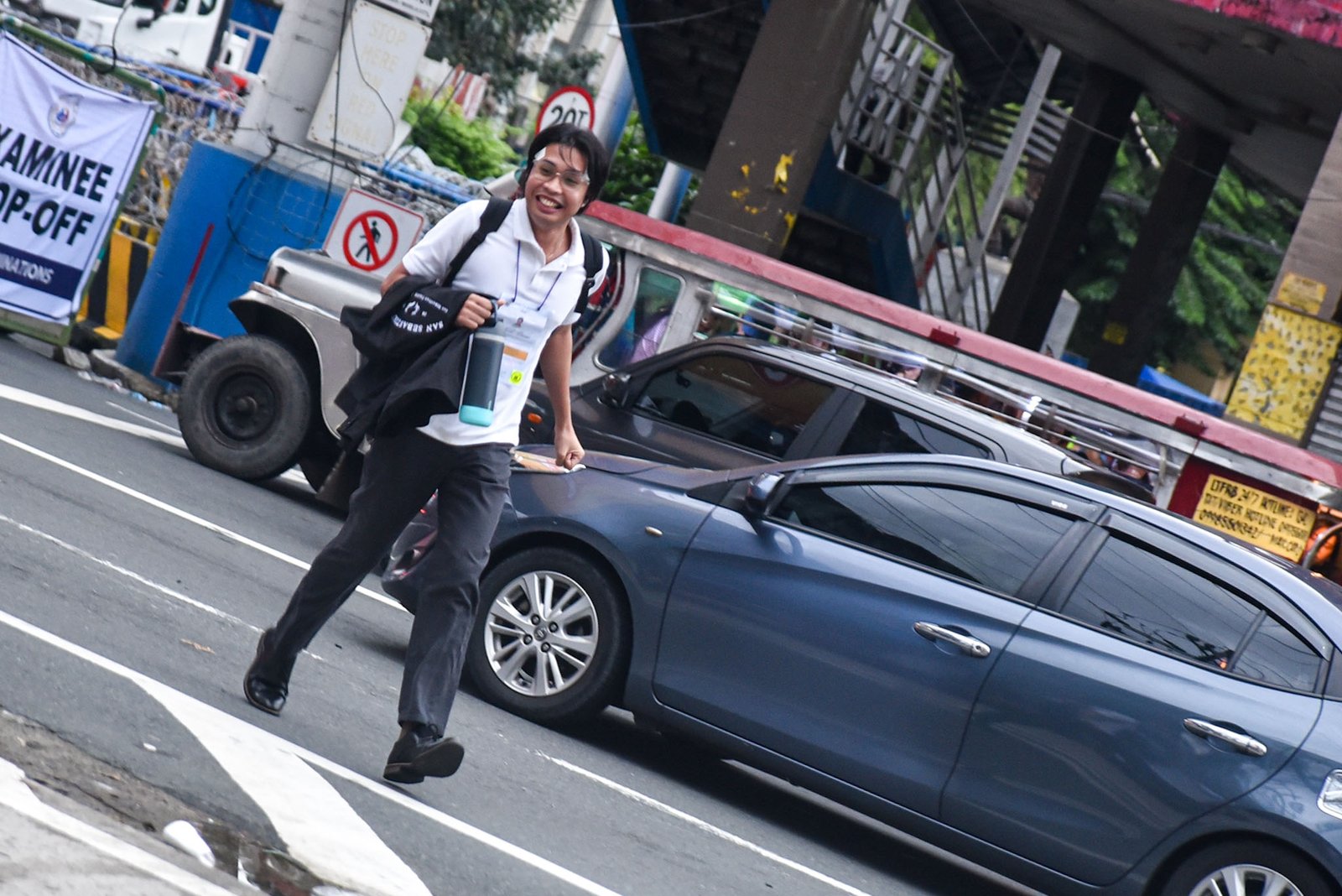 Families and supporters welcomed aspiring lawyers with the  as they complete the 1st day of the 2026 Bar examinations near at the San Beda University testing center in Manila, on September 6. l Zedrich Xylak Madrid