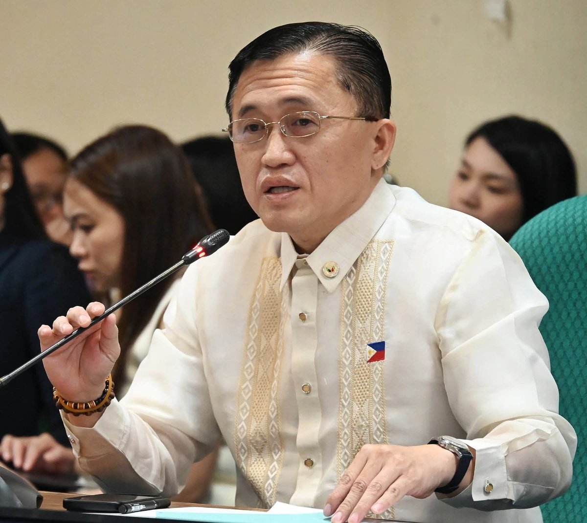 Bong Go backs DOH budget, seeks stronger PhilHealth funding