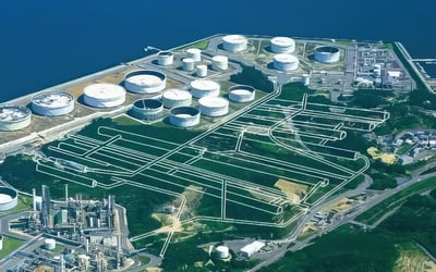 ASEAN weighs regional oil stockpile amid supply risks