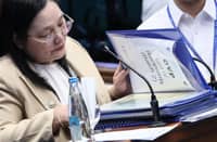 Private prosecutor Atty. Mae Divinagracia directly examines The Philippine Statistics Authority (PSA) Assistant National Statistician Marizza Grande on the 22nd day of the impeachment of Vice President Sara Duterte on Monday, 7 September, 2026 in Pasay City.| Aram Lascano/ SPPA POOL