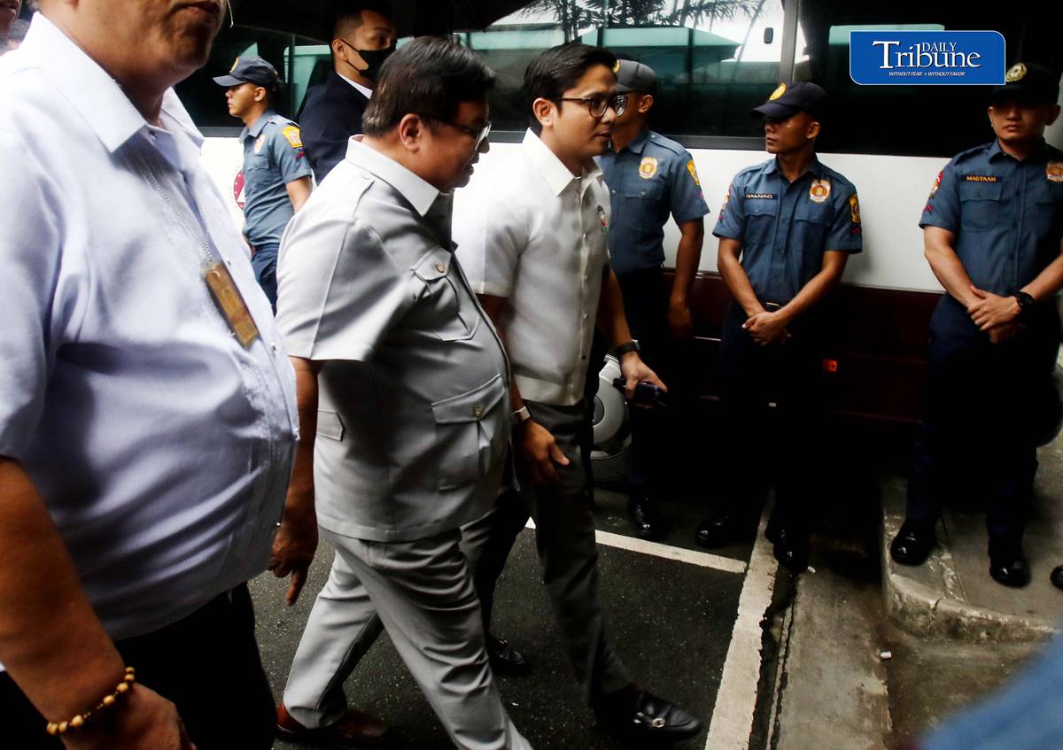 PLUNDER CASE FILED VS ROMUALDEZ
Assistant Ombudsman Mico Clavano arrives at the Sandiganbayan on Monday, 7 September 2026, to file a plunder case against former House Speaker and incumbent Leyte 1st District Rep. Martin Romualdez over his alleged links to anomalous flood control projects.
Photo by Analy Labor
