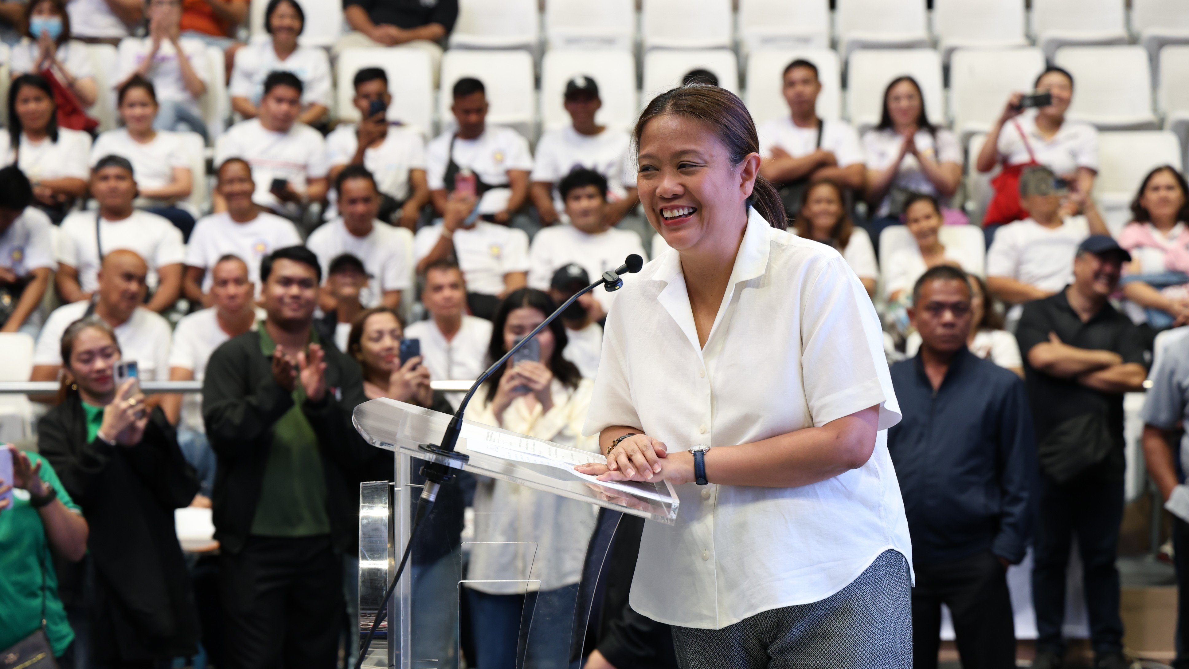 Binay highlights jobseekers’ employment initiatives